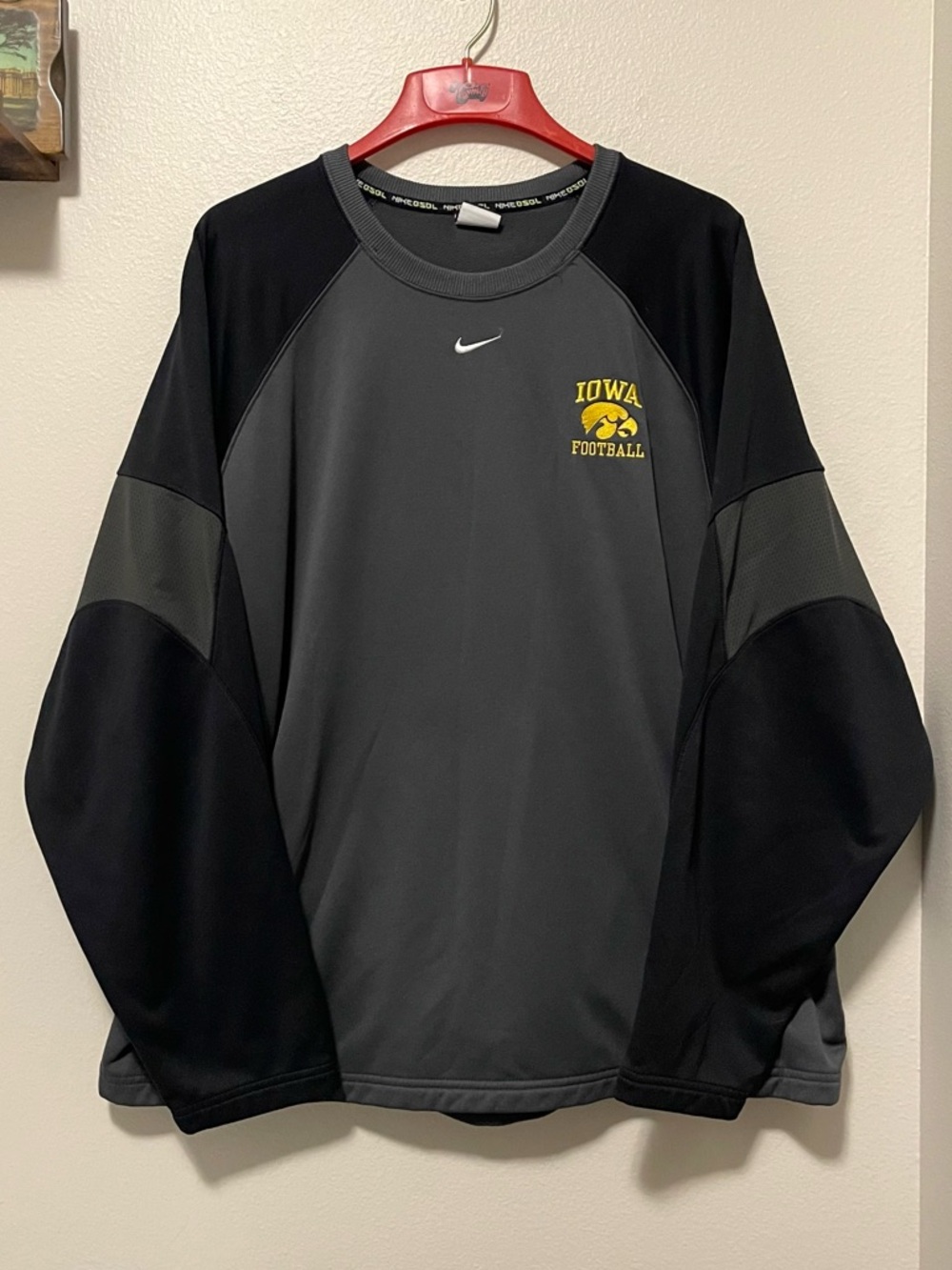 Nike Therma-Fit Performance Crewneck - Rosebowl 2016 IA Hawkeyes - Size 3XL